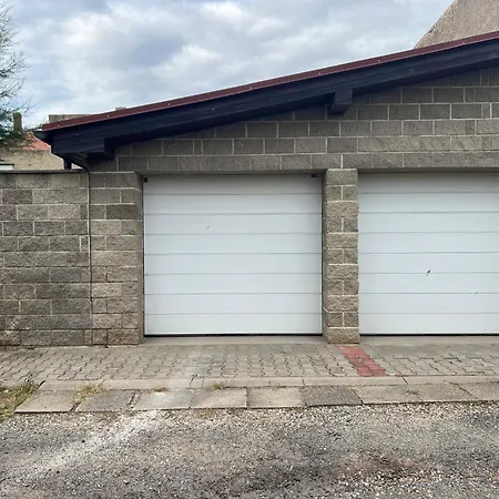 Se Společným Bazénem