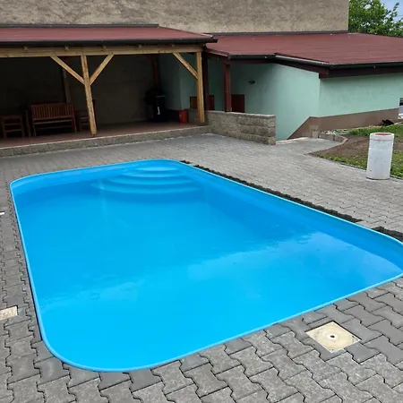 Apartman Se Spolecnym Bazenem