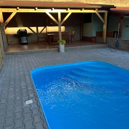 Apartamento Se Společným Bazénem