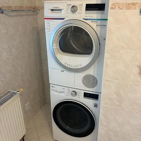 Se Spolecnym Bazenem Apartment *