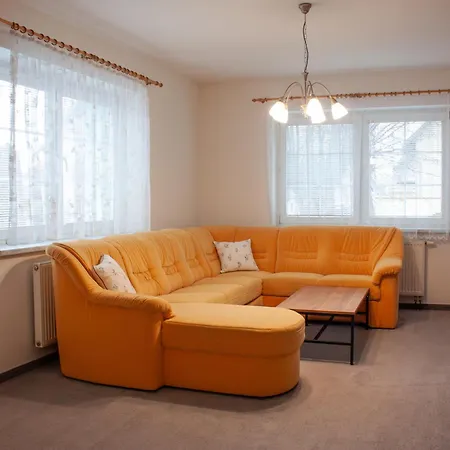 Se Spolecnym Bazenem Apartment