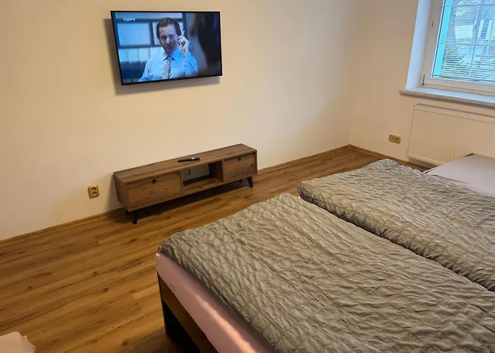 Appartamento Se Společným Bazénem Zlonice