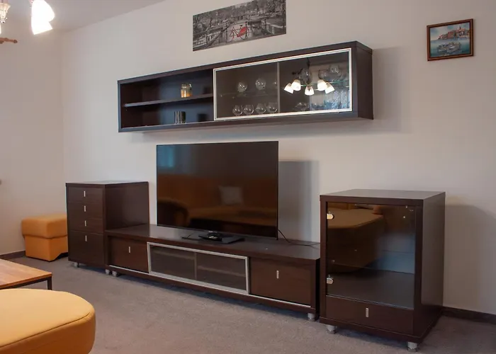 Se Společným Bazénem Appartamento Zlonice